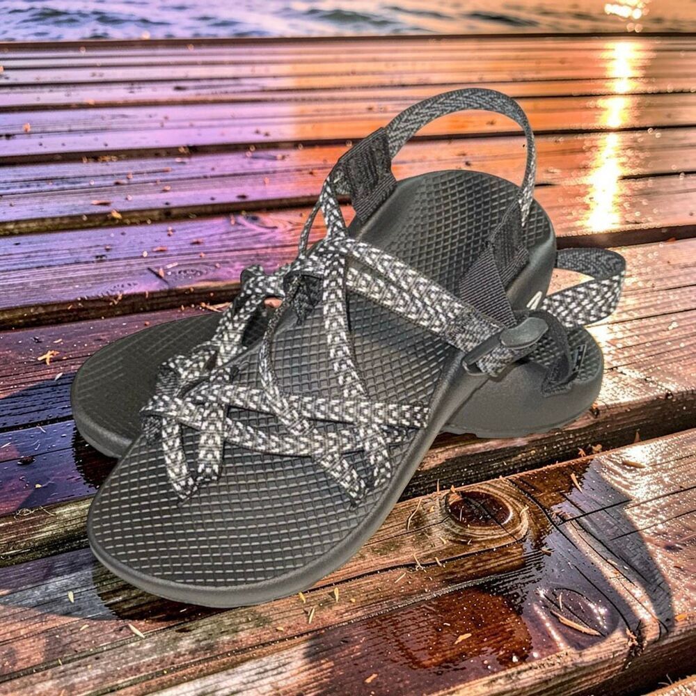 Women’s Chaco ZX1 Classic Sport Sandal Origami Black White Sandals Size 7